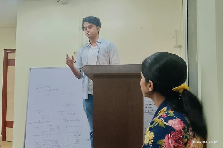 Interactive English learning class Raddix Institute Interactive English learning class Raddix Institute